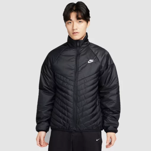 Men's Windrunner puffer jacket by Nike in sleek black